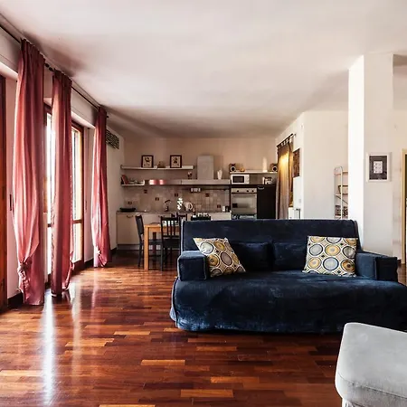 Hostly - Light And Wood Near The Tower - 100sqm, 6 Pax, 2 Bedrooms, Town Center * Pisa